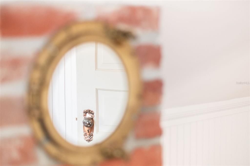 For Sale: $2,490,000 (6 beds, 5 baths, 3999 Square Feet)