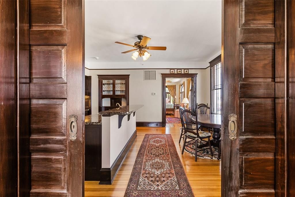 For Sale: $2,490,000 (6 beds, 5 baths, 3999 Square Feet)