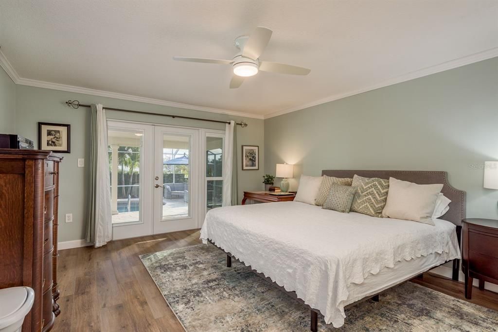 For Sale: $724,900 (4 beds, 2 baths, 2239 Square Feet)