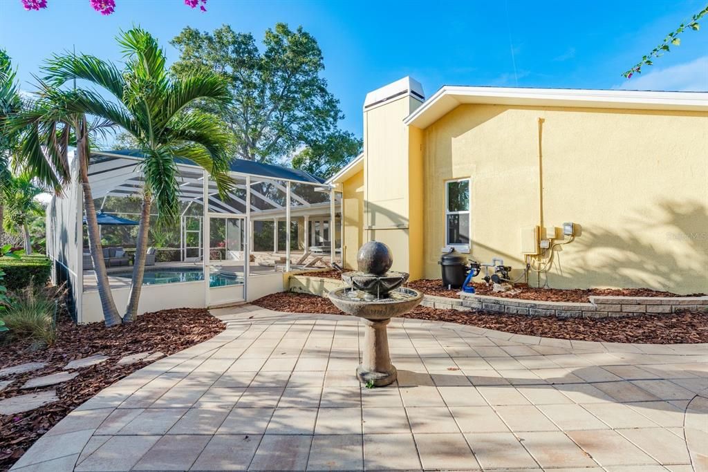 For Sale: $724,900 (4 beds, 2 baths, 2239 Square Feet)