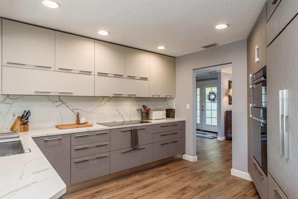 For Sale: $724,900 (4 beds, 2 baths, 2239 Square Feet)