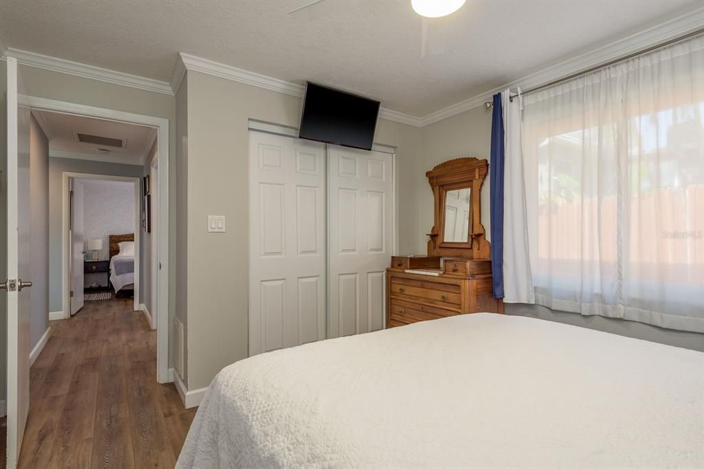 For Sale: $724,900 (4 beds, 2 baths, 2239 Square Feet)