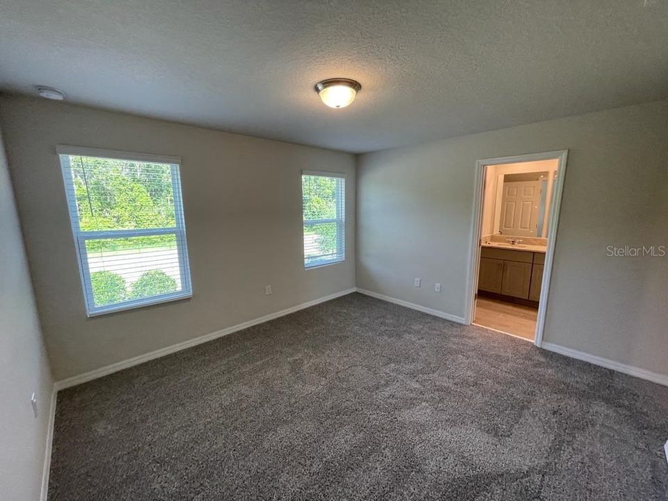 В аренду: $1,900 (3 спален, 2 ванн, 1485 Квадратных фут)