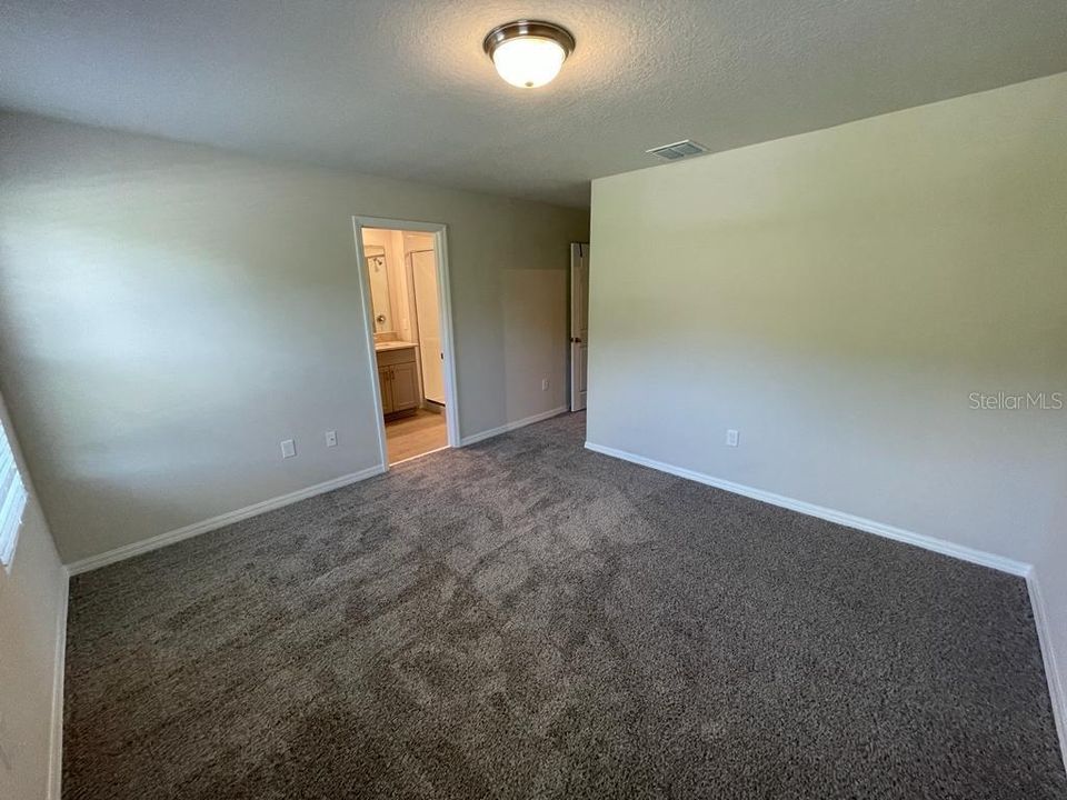 В аренду: $1,900 (3 спален, 2 ванн, 1485 Квадратных фут)