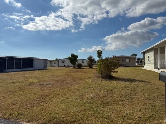 待售: $3,000 (0.13 acres)