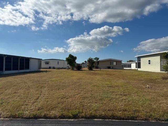 待售: $3,000 (0.13 acres)