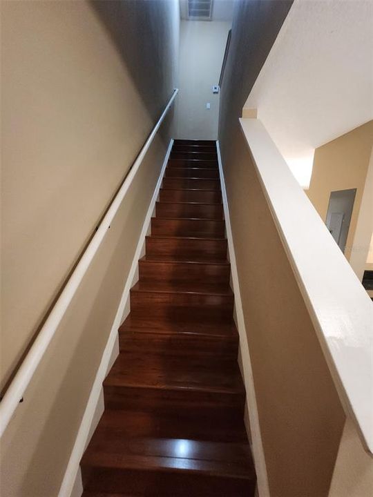 For Sale: $250,000 (2 beds, 2 baths, 1071 Square Feet)