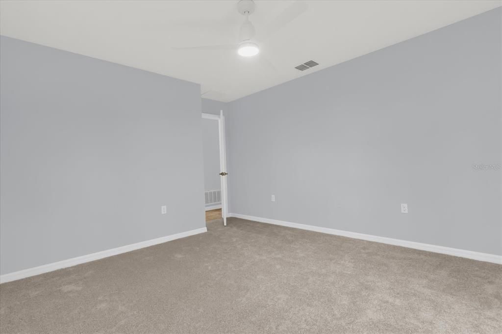 For Sale: $297,000 (2 beds, 2 baths, 1027 Square Feet)