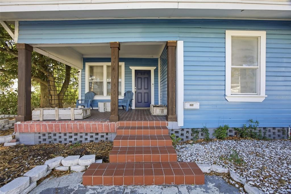 For Sale: $535,000 (3 beds, 2 baths, 1290 Square Feet)