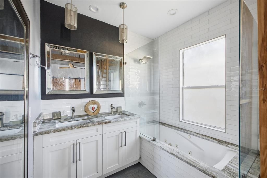 For Sale: $535,000 (3 beds, 2 baths, 1290 Square Feet)