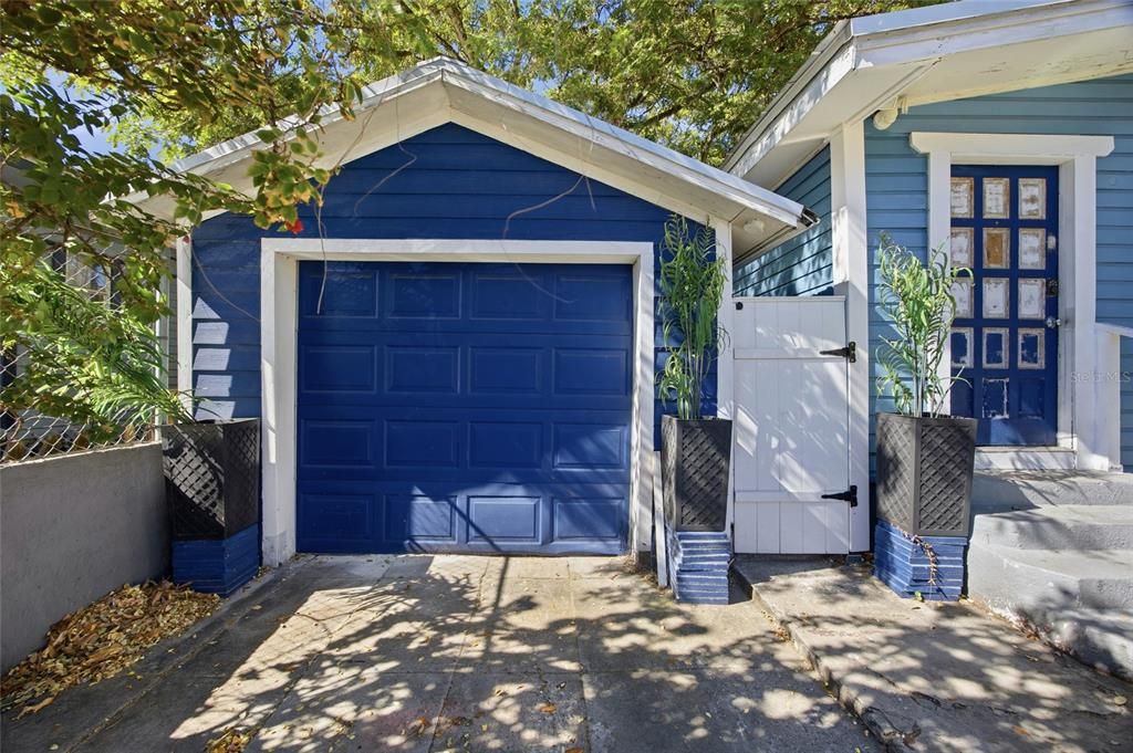 For Sale: $535,000 (3 beds, 2 baths, 1290 Square Feet)