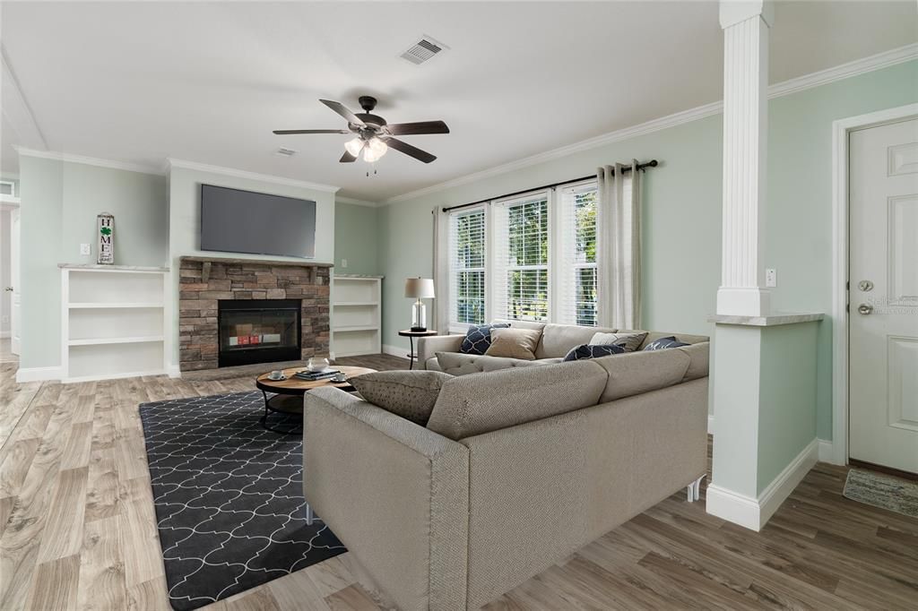 待售: $349,900 (3 贝兹, 2 浴室, 1624 平方英尺)