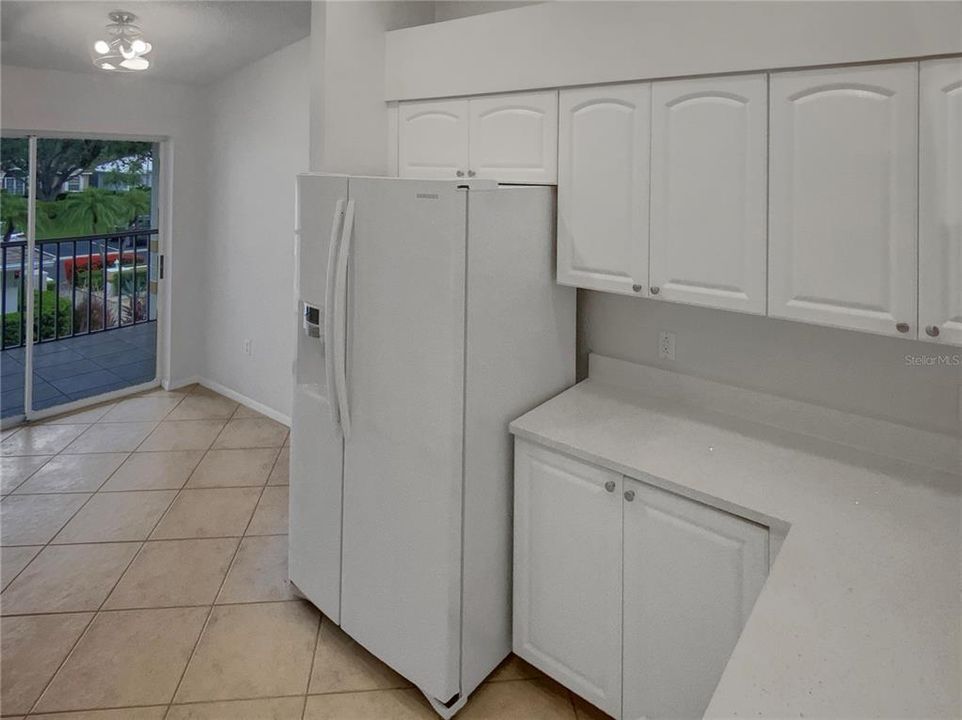 For Sale: $196,000 (2 beds, 2 baths, 1269 Square Feet)