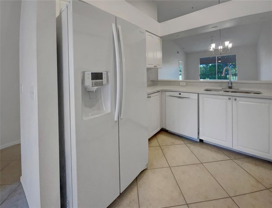 For Sale: $196,000 (2 beds, 2 baths, 1269 Square Feet)