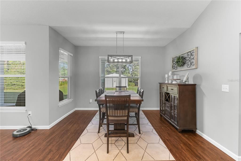 For Sale: $489,900 (3 beds, 3 baths, 1996 Square Feet)