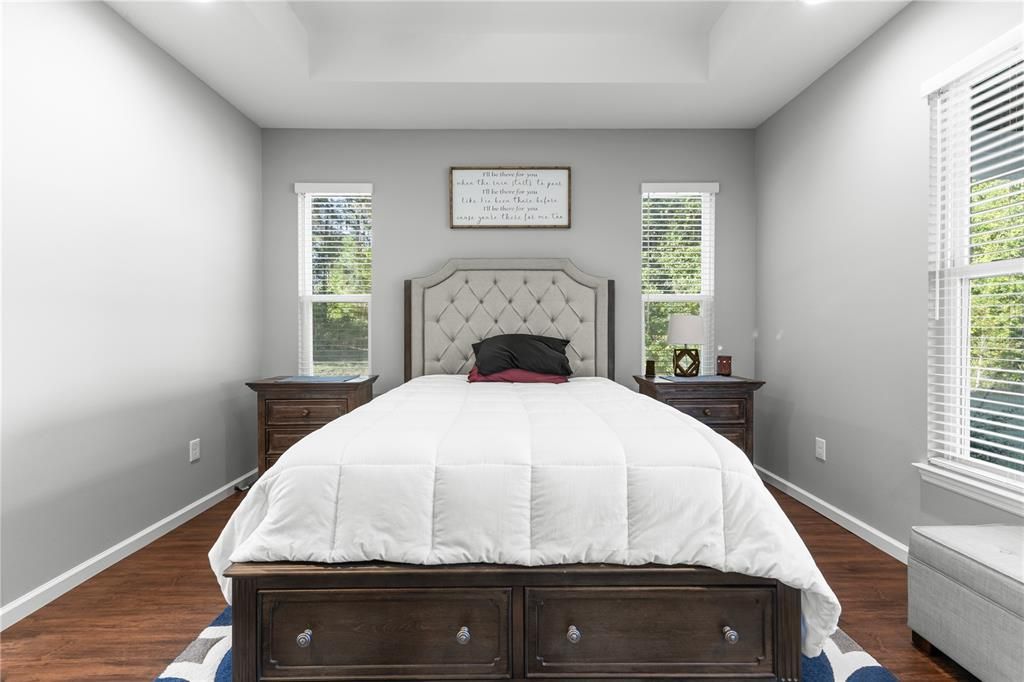 For Sale: $489,900 (3 beds, 3 baths, 1996 Square Feet)