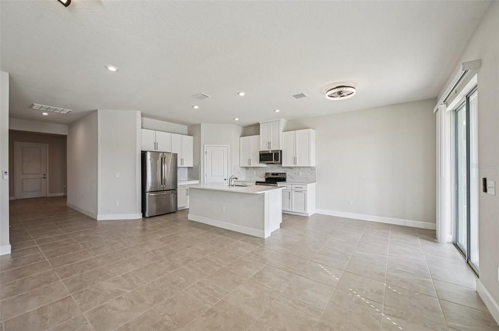 For Sale: $399,888 (4 beds, 2 baths, 1808 Square Feet)