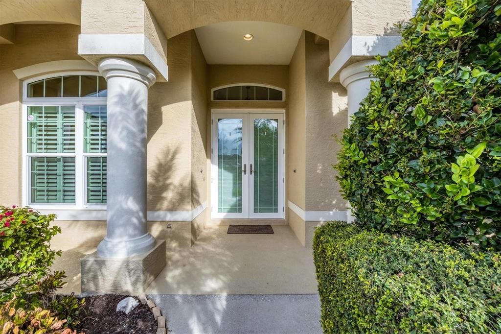 Под контрактом: $640,000 (3 спален, 2 ванн, 1889 Квадратных фут)