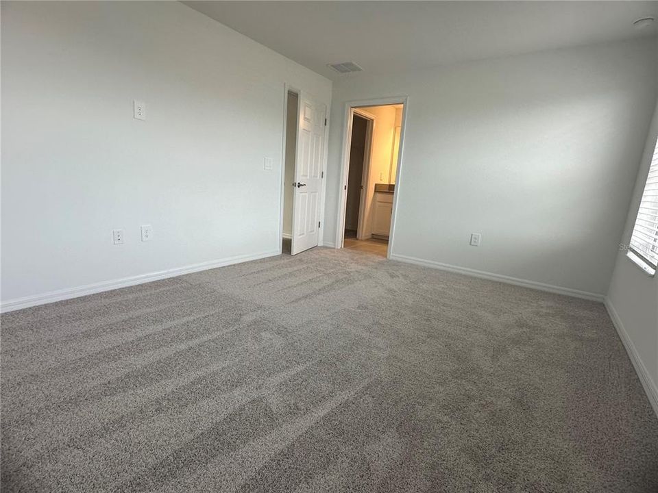 出租: $2,995 (3 贝兹, 2 浴室, 1912 平方英尺)