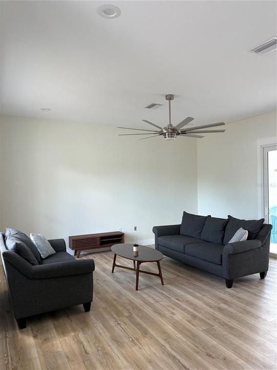 For Rent: $4,200 (4 beds, 2 baths, 2197 Square Feet)