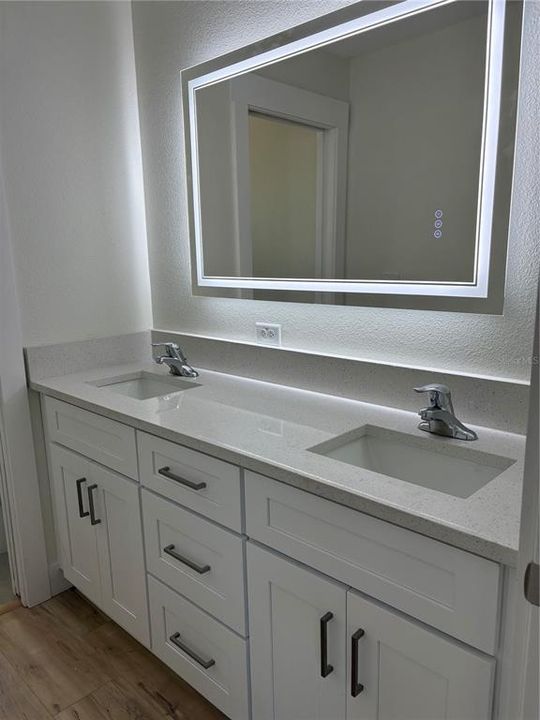 For Rent: $4,200 (4 beds, 2 baths, 2197 Square Feet)