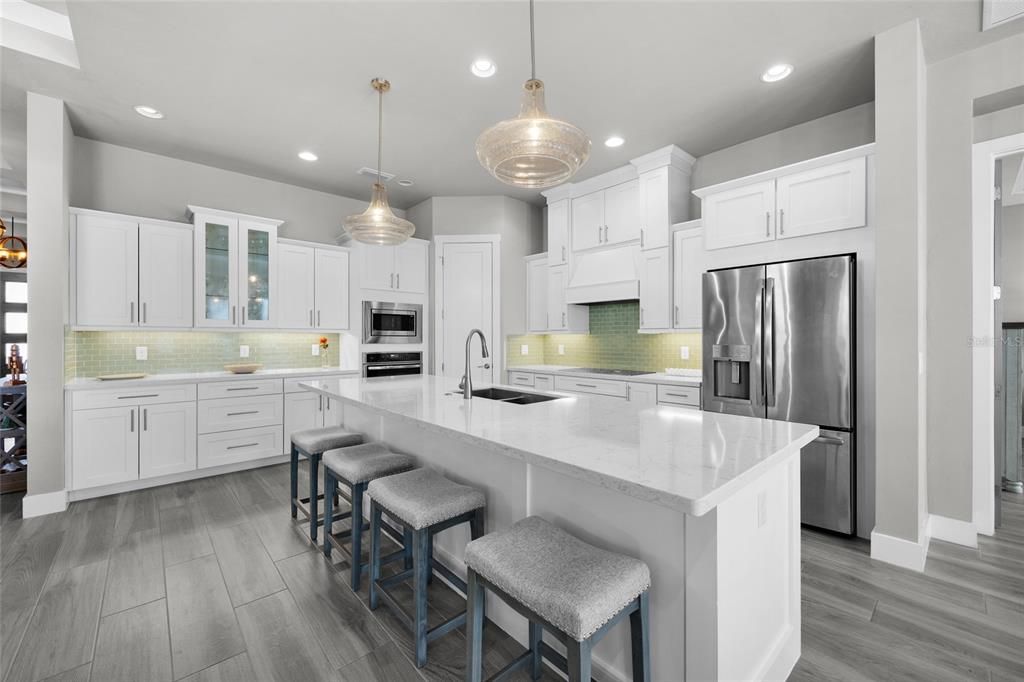 На продажу: $829,000 (4 спален, 3 ванн, 2627 Квадратных фут)