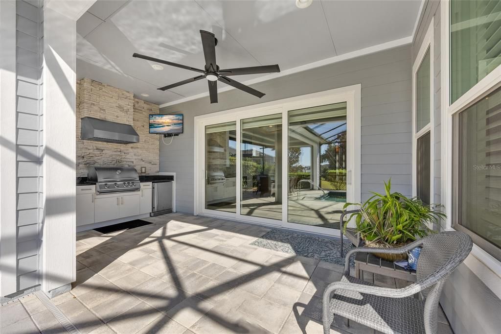 На продажу: $829,000 (4 спален, 3 ванн, 2627 Квадратных фут)