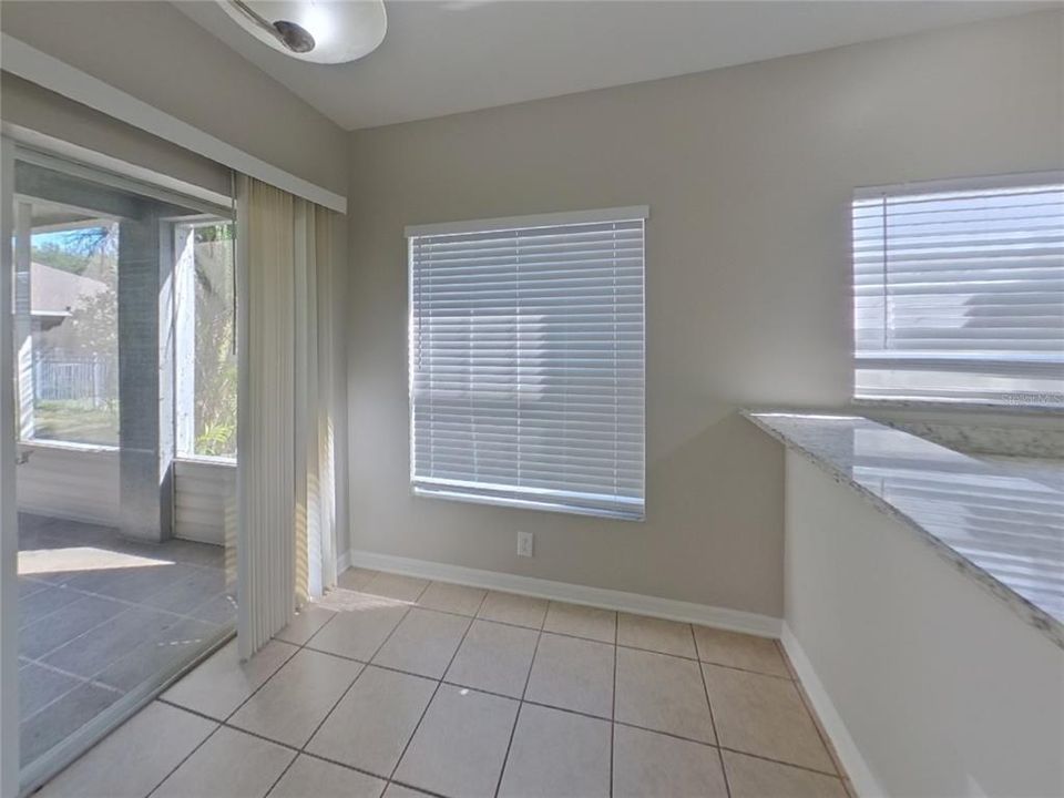 For Rent: $2,139 (3 beds, 2 baths, 1581 Square Feet)