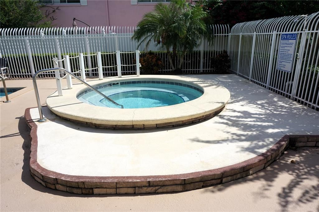 出租: $1,925 (2 贝兹, 2 浴室, 1228 平方英尺)