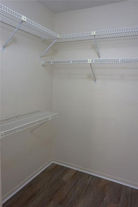 出租: $1,925 (2 贝兹, 2 浴室, 1228 平方英尺)