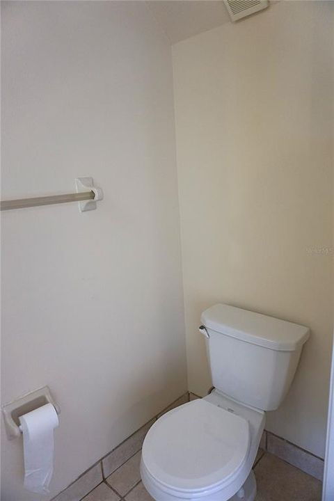 出租: $1,925 (2 贝兹, 2 浴室, 1228 平方英尺)