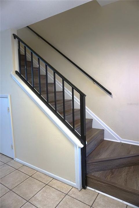 出租: $1,925 (2 贝兹, 2 浴室, 1228 平方英尺)