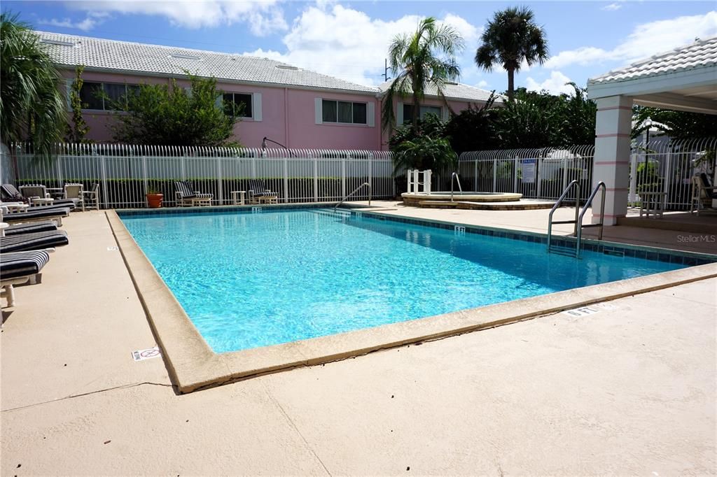 出租: $1,925 (2 贝兹, 2 浴室, 1228 平方英尺)