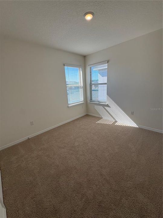 For Rent: $3,300 (3 beds, 2 baths, 2027 Square Feet)