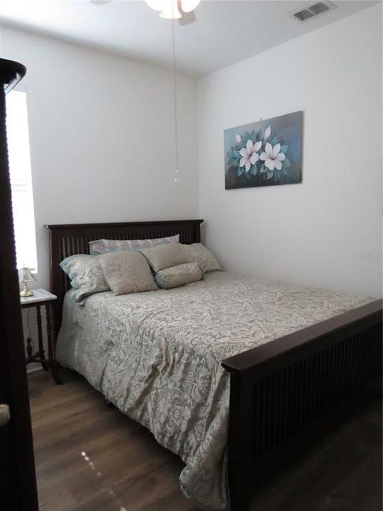 待售: $425,000 (4 贝兹, 2 浴室, 2064 平方英尺)