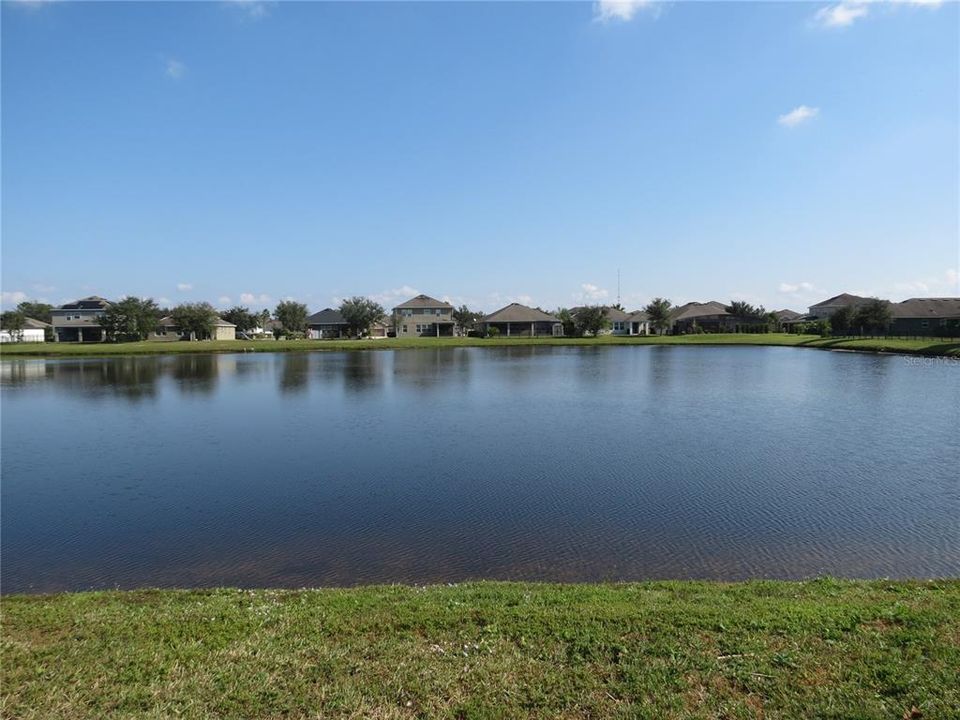 待售: $425,000 (4 贝兹, 2 浴室, 2064 平方英尺)