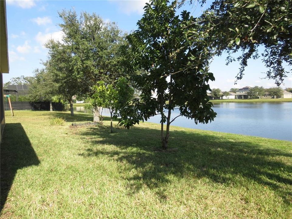 待售: $425,000 (4 贝兹, 2 浴室, 2064 平方英尺)