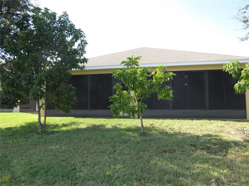 待售: $425,000 (4 贝兹, 2 浴室, 2064 平方英尺)