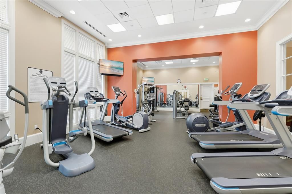 For Sale: $575,000 (1 beds, 1 baths, 815 Square Feet)