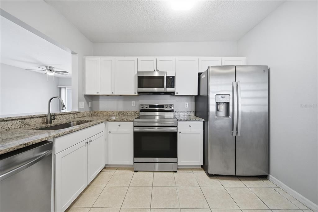 For Rent: $1,750 (3 beds, 2 baths, 1151 Square Feet)