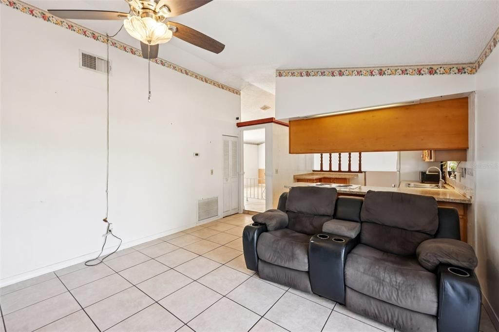 En Venta: $270,000 (3 camas, 2 baños, 1516 Pies cuadrados)