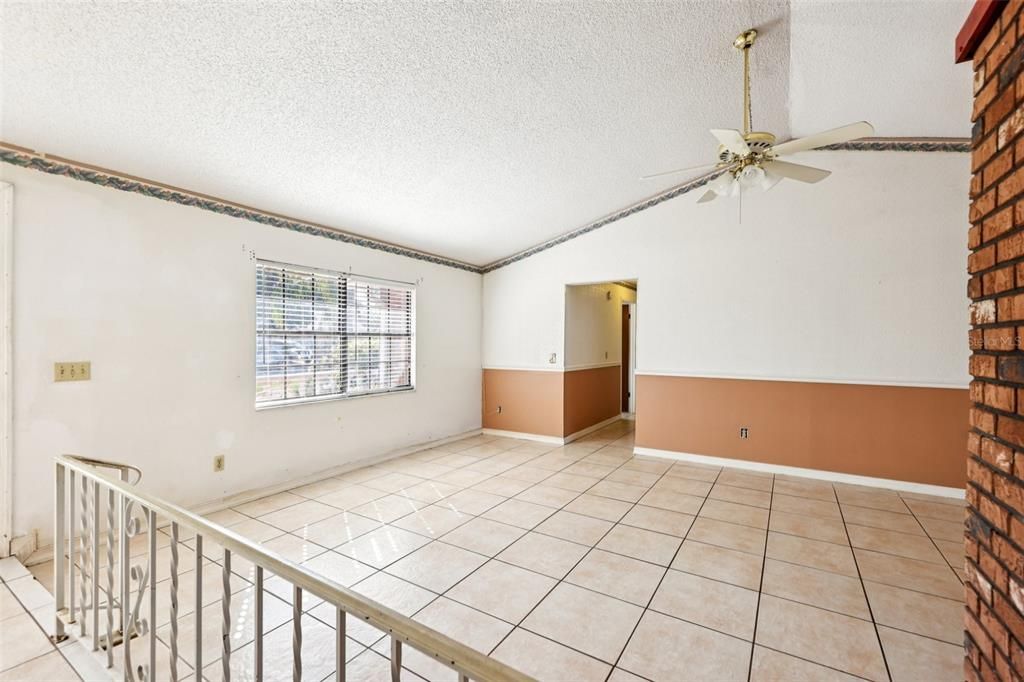 En Venta: $270,000 (3 camas, 2 baños, 1516 Pies cuadrados)