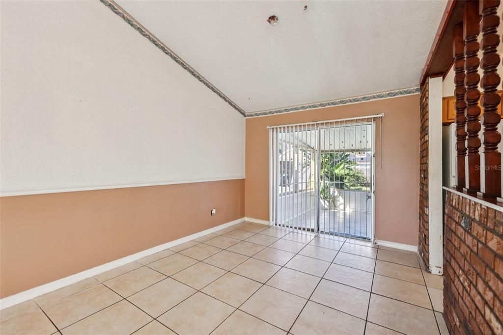 En Venta: $270,000 (3 camas, 2 baños, 1516 Pies cuadrados)