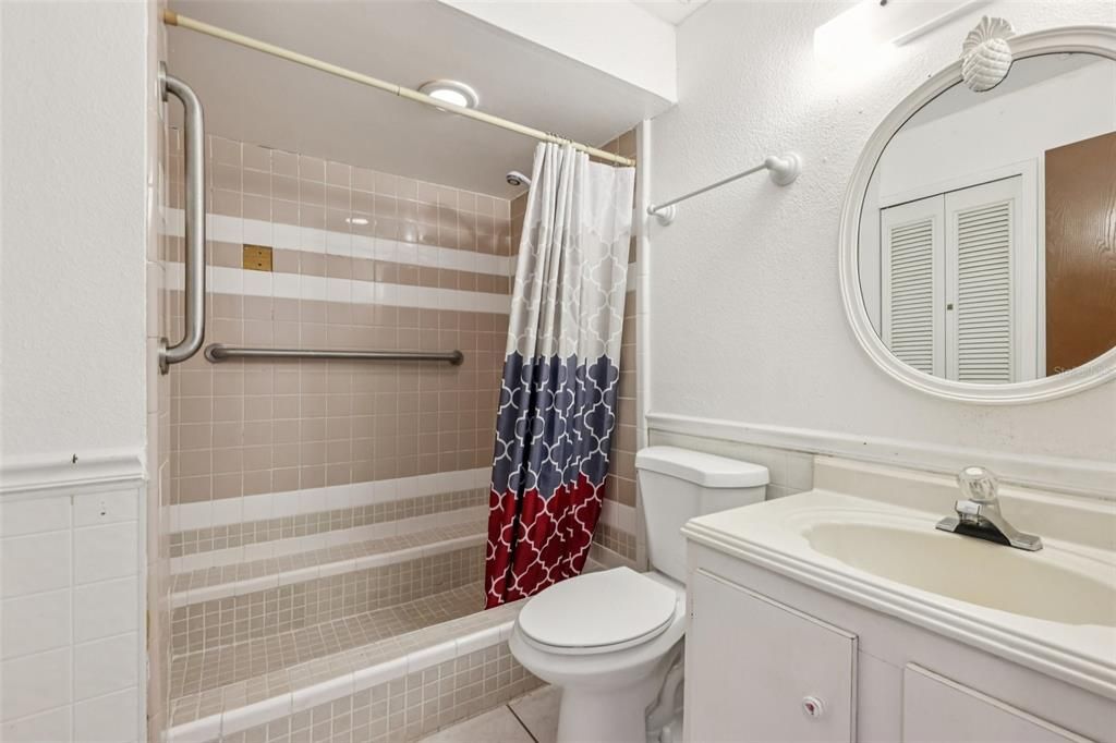 En Venta: $270,000 (3 camas, 2 baños, 1516 Pies cuadrados)