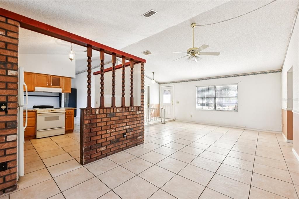 En Venta: $270,000 (3 camas, 2 baños, 1516 Pies cuadrados)