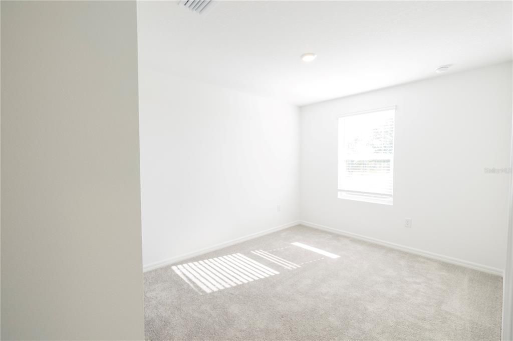 For Rent: $2,095 (3 beds, 2 baths, 1558 Square Feet)