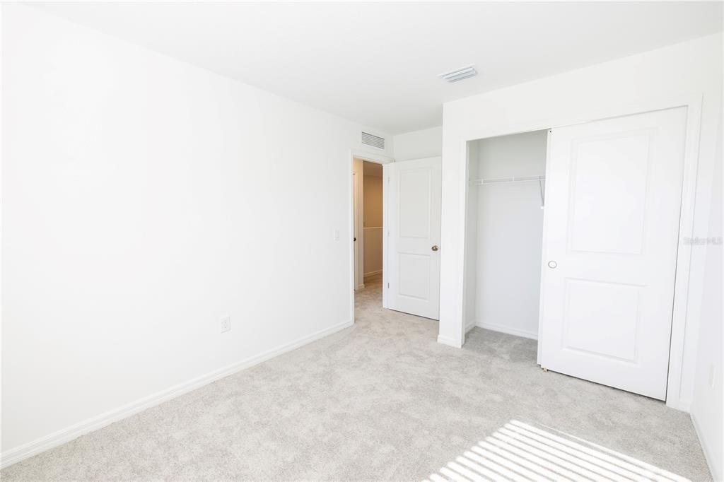 For Rent: $2,095 (3 beds, 2 baths, 1558 Square Feet)