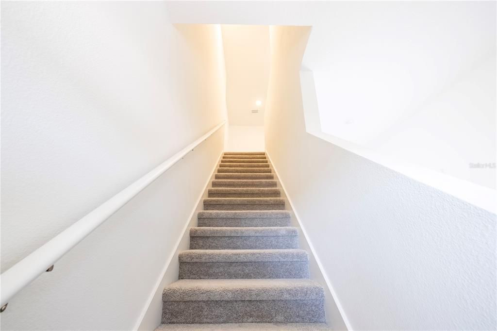 For Rent: $2,095 (3 beds, 2 baths, 1558 Square Feet)