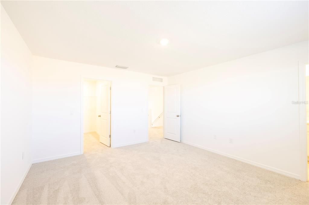 For Rent: $2,095 (3 beds, 2 baths, 1558 Square Feet)