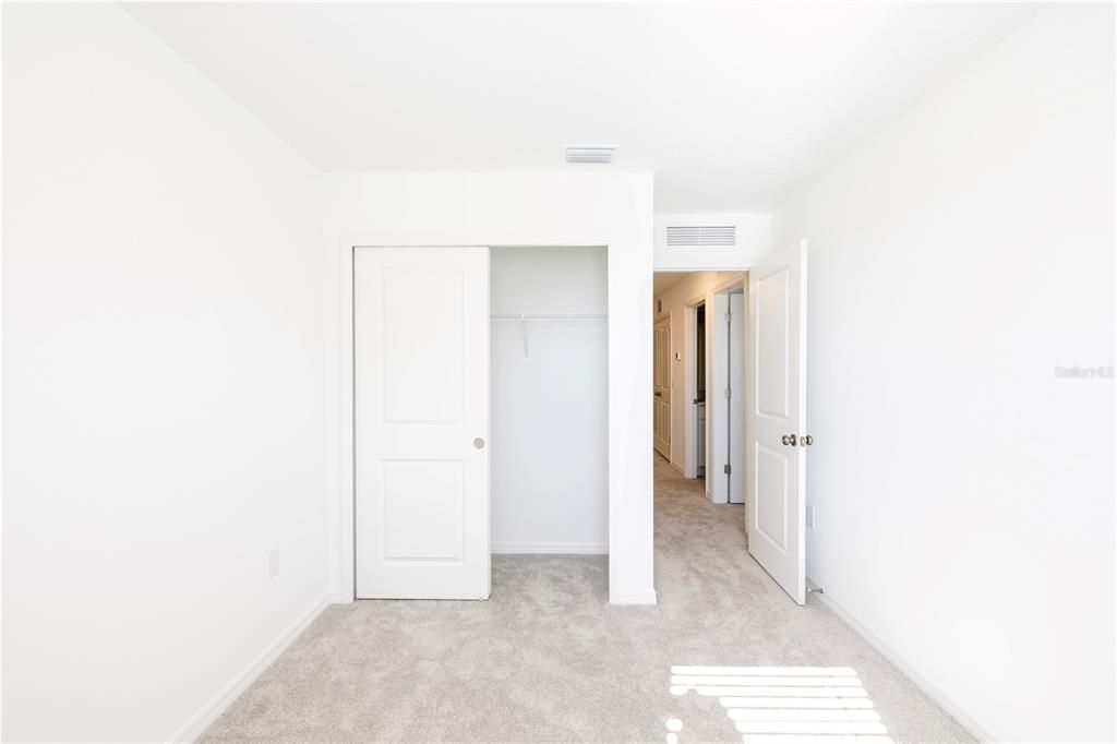 For Rent: $2,095 (3 beds, 2 baths, 1558 Square Feet)